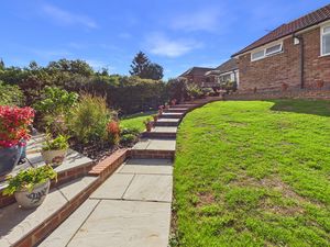 FRONT GARDEN & PATH TO FRONT DOOR- click for photo gallery